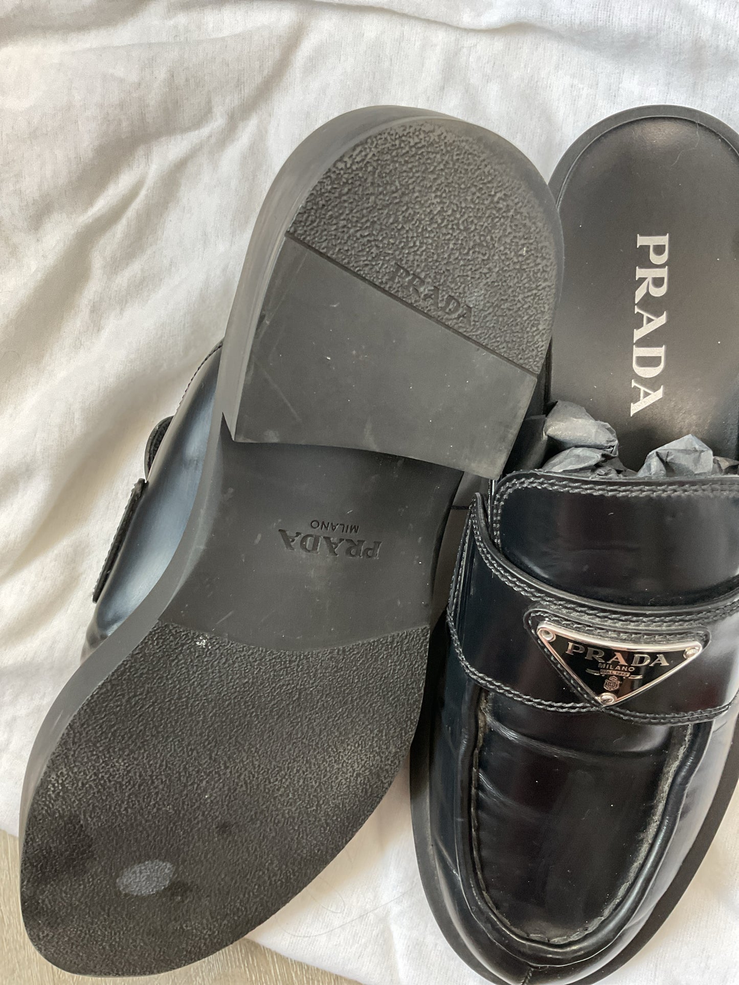 Prada 8 shoes 38.5 slide triangle mule black leather