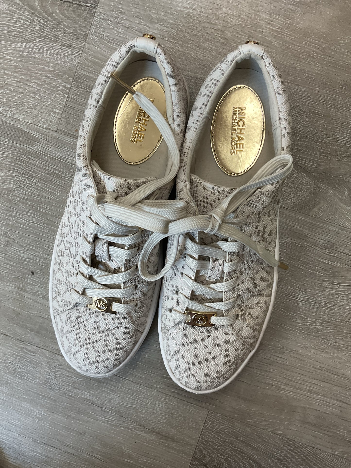 Michael Kors 7.5 Vanilla shoes MK sneaker3s with gold
