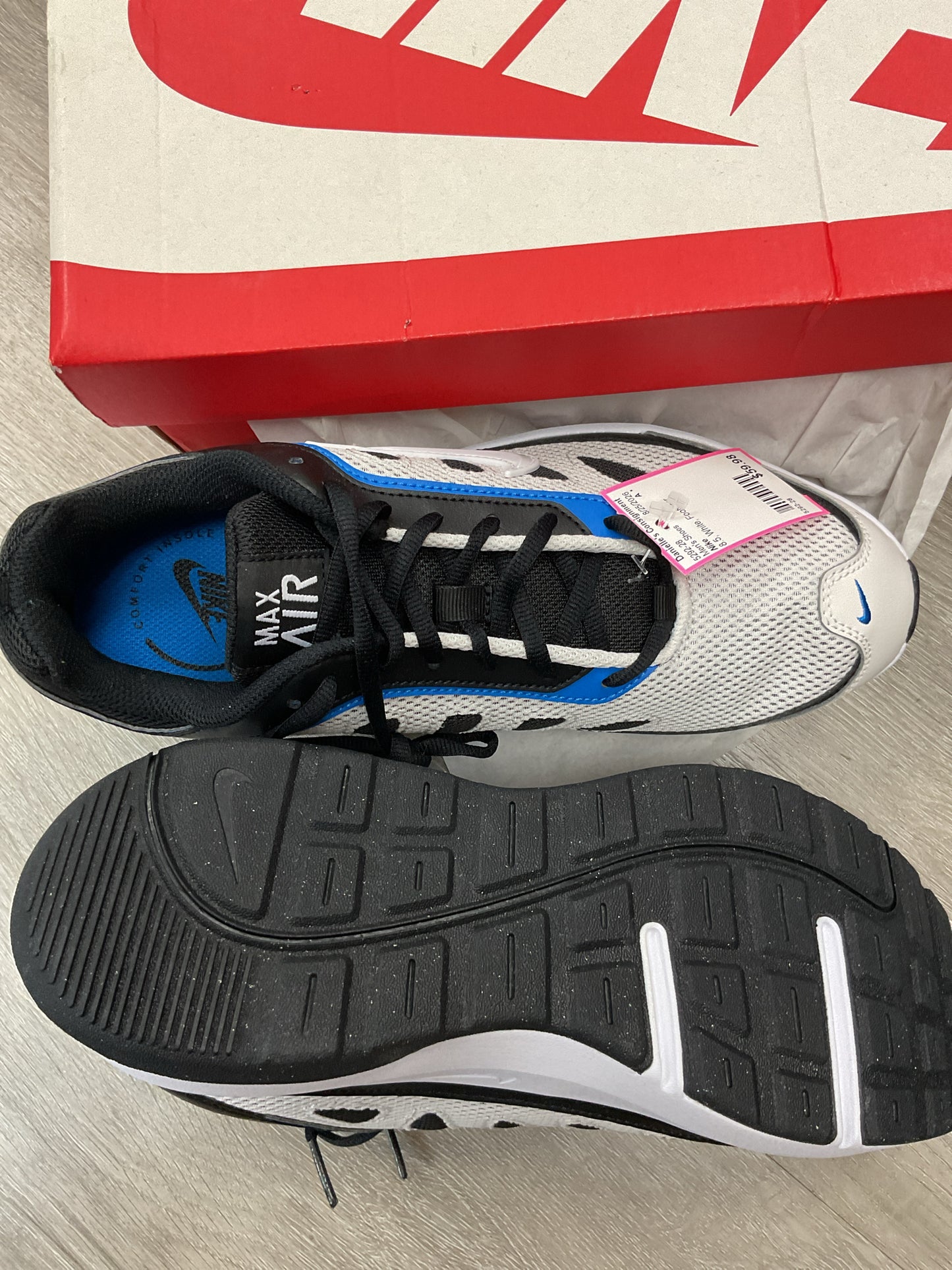 Nike 8.5 White shoes Air Max AP NEW in box MEN