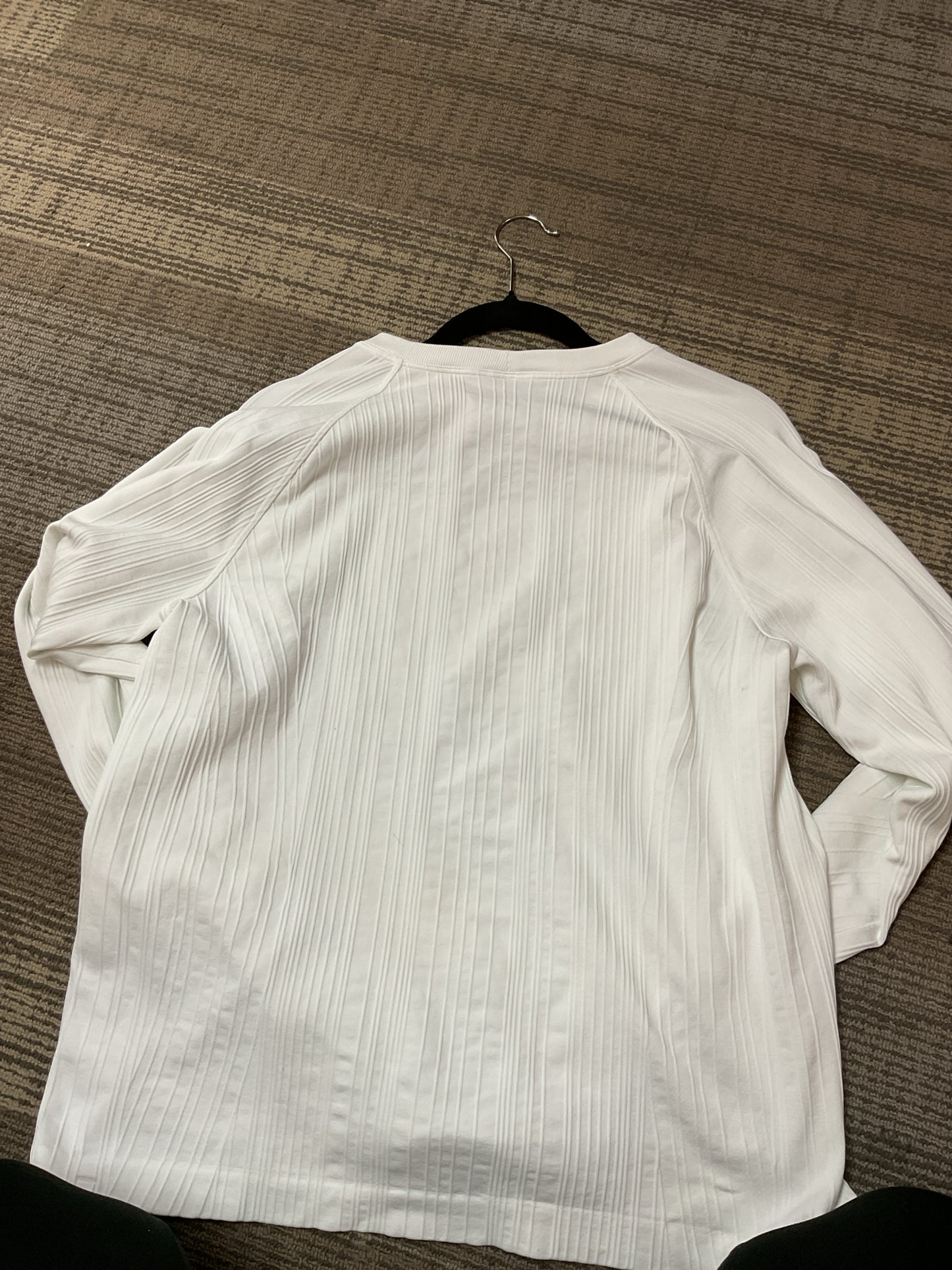 Lululemon Size 14 White Shirt