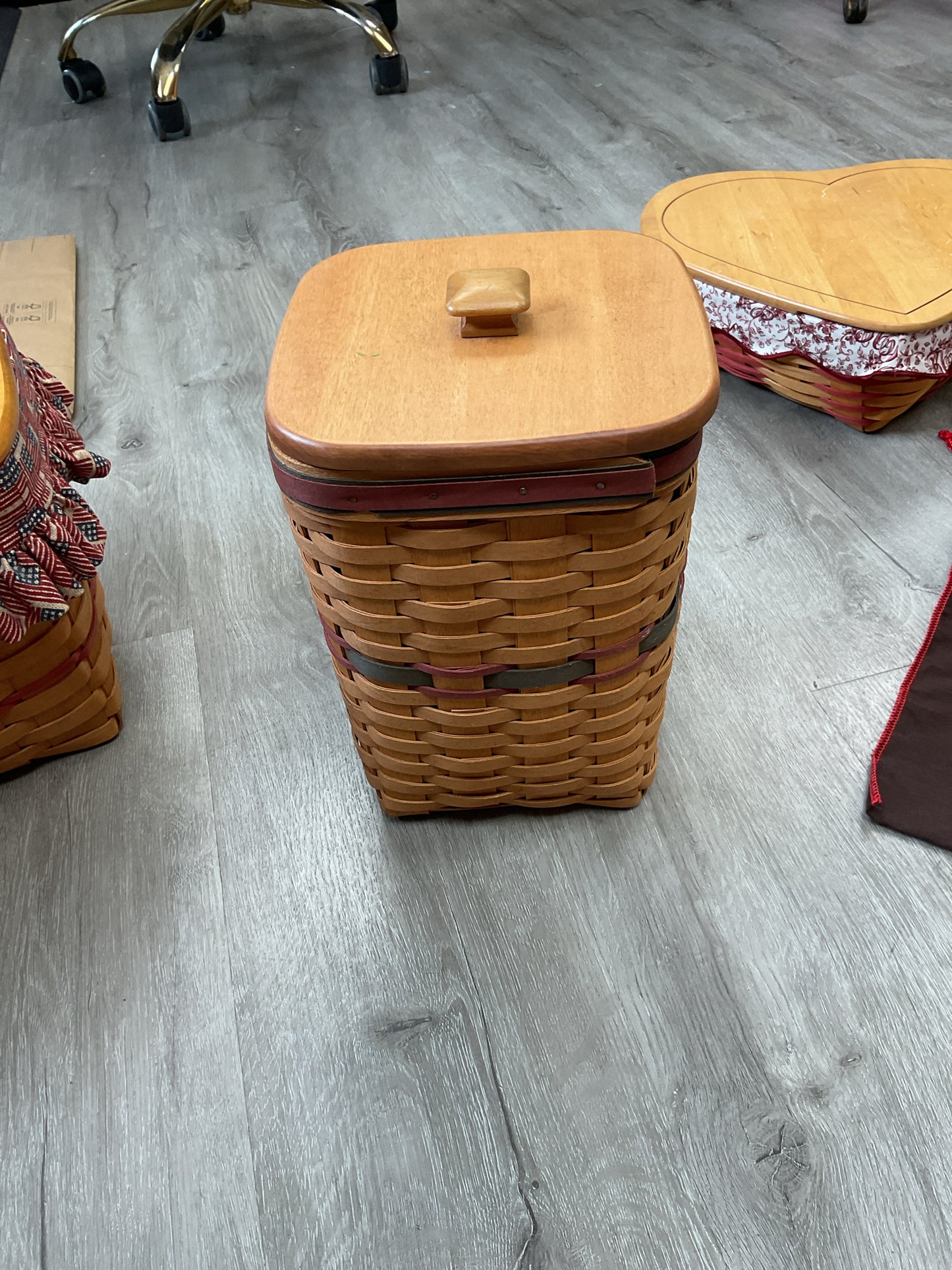 Longaberger Misc. tall 1995 basket with wooden lid