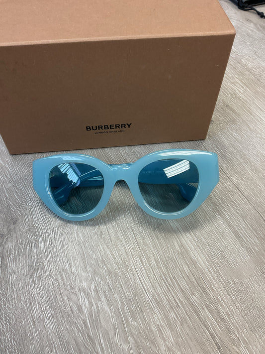 Burberry Sunglasses meadow Azure with blue lenses with case and box