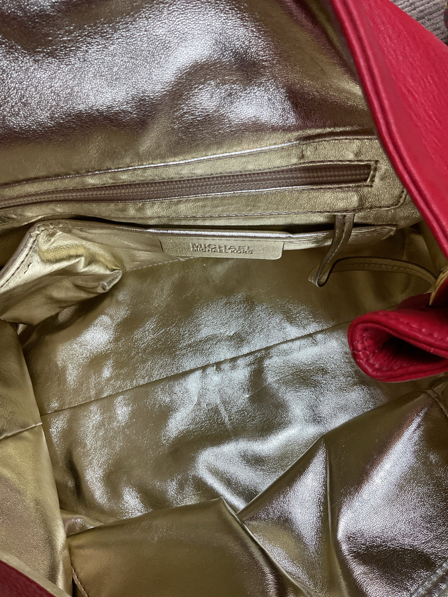 Michael Kors Purse pebbled leather shoulder bag gold hang tag and tassel