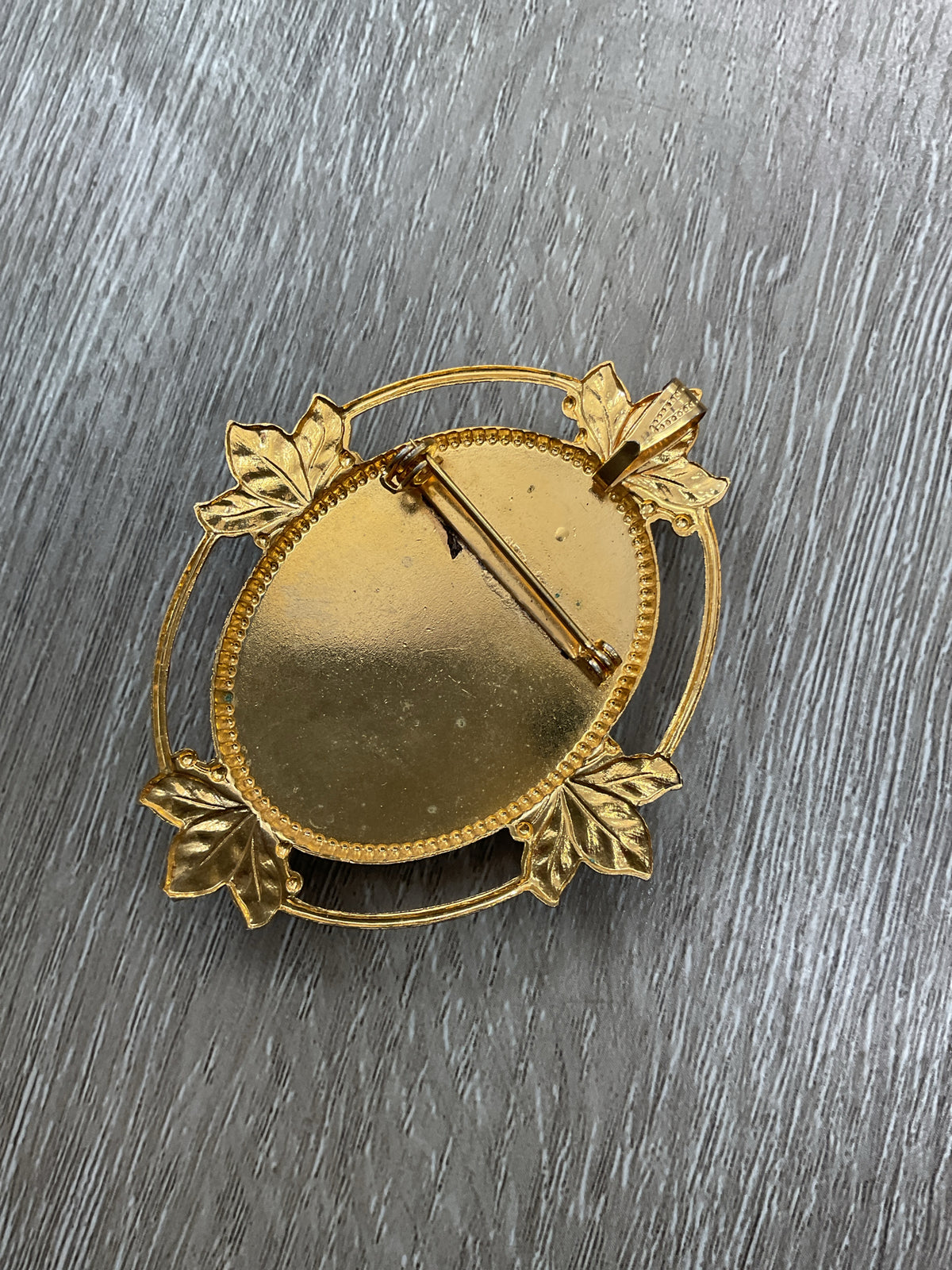 Vintage Brooch large oval gold with tree tiger eye