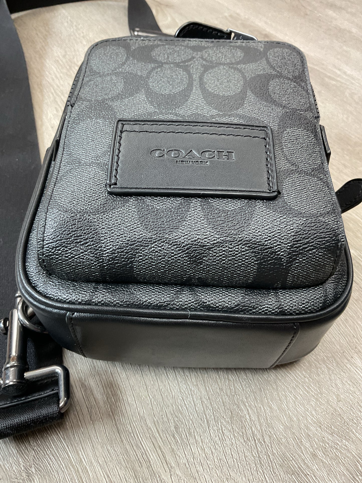 coach Purse CL412 Track Pack 14 Crossbody Sling Bag Signature Canvas Charcoal