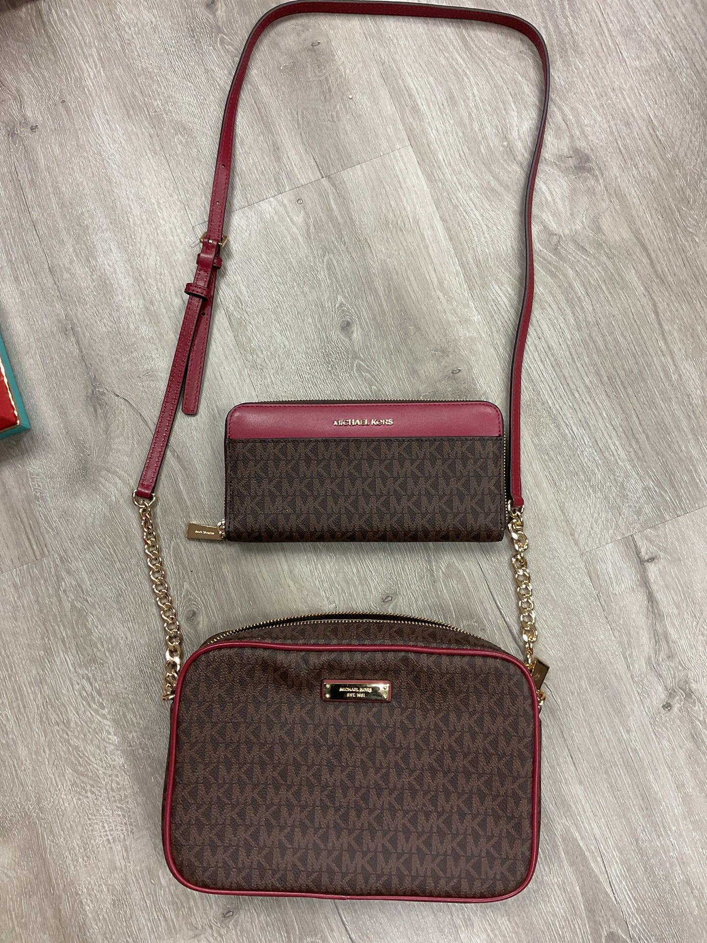 Michael Kors Purse camera bag and matching walet burgundy trim & brown MK