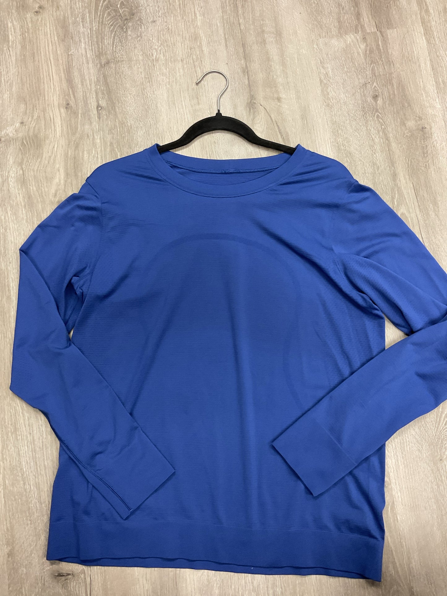 Lululemon Size L Blue Shirt long sleeve 14 or so