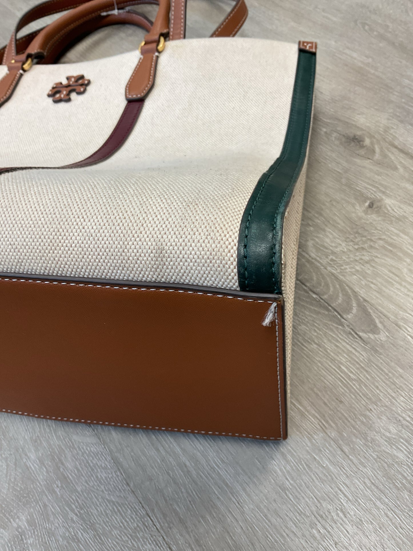 Tory Burch Purse Blake Jumbo Tote bag defect on strap