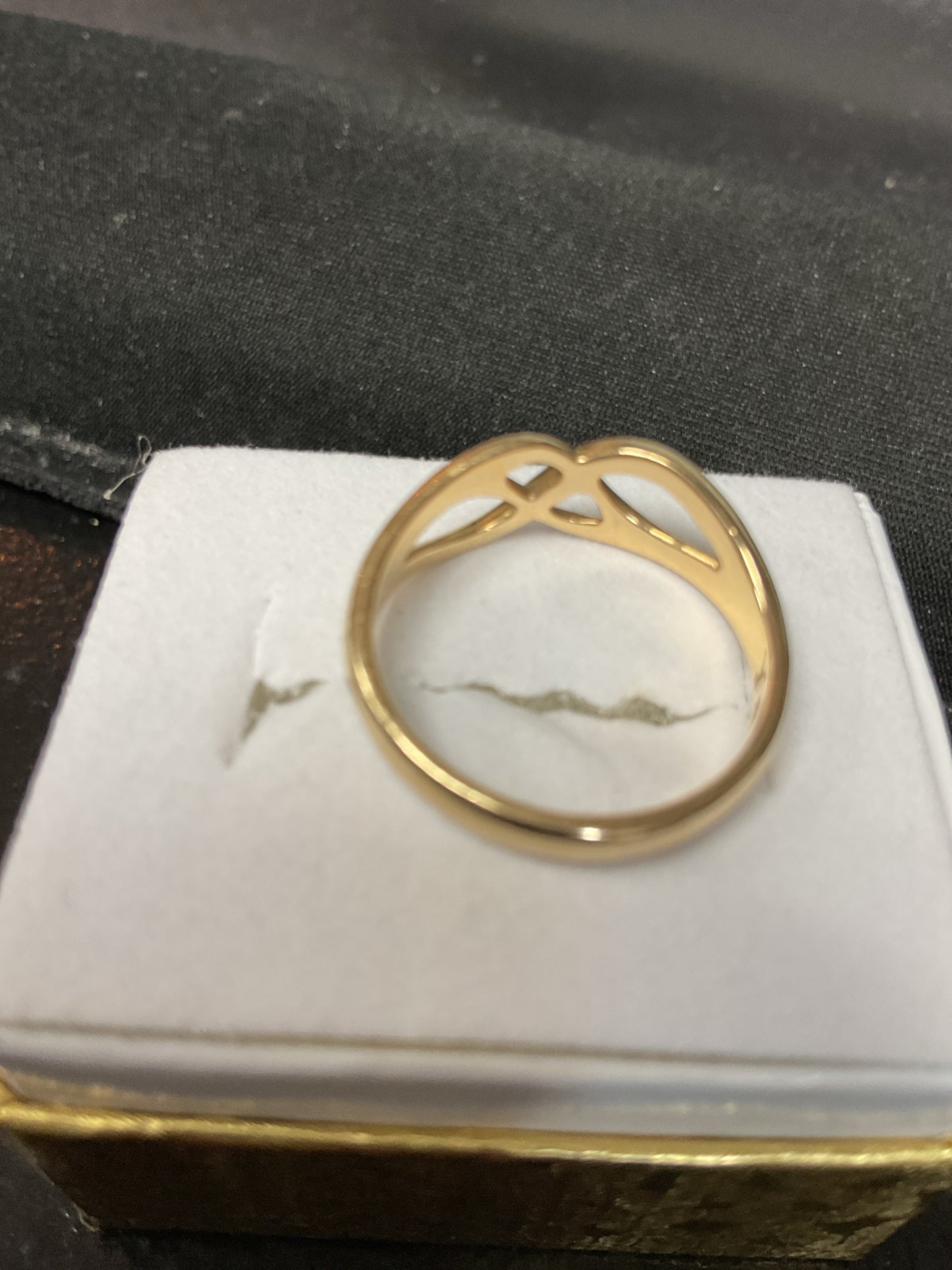 14K Ring infinity design size 8