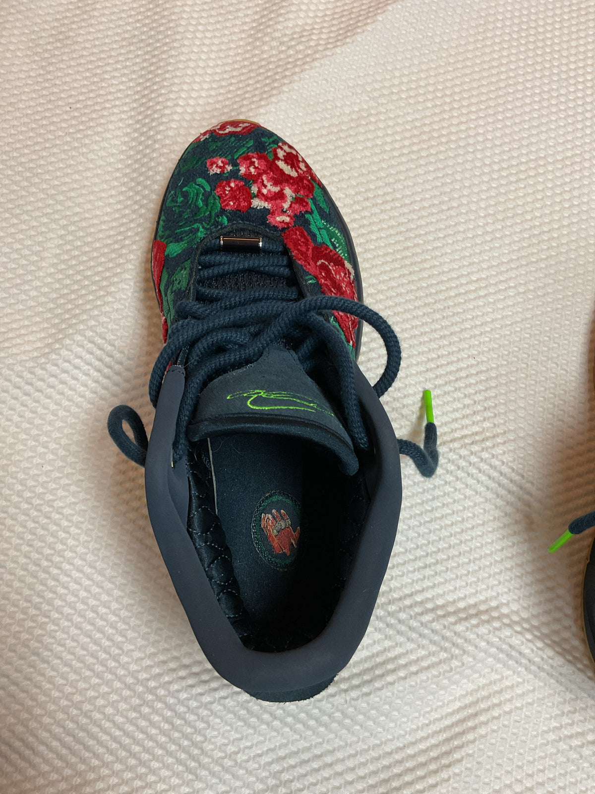 9.5 Nike Navy Men's Shoes LeBron XXI Premium Father of Pearl rose sneakers