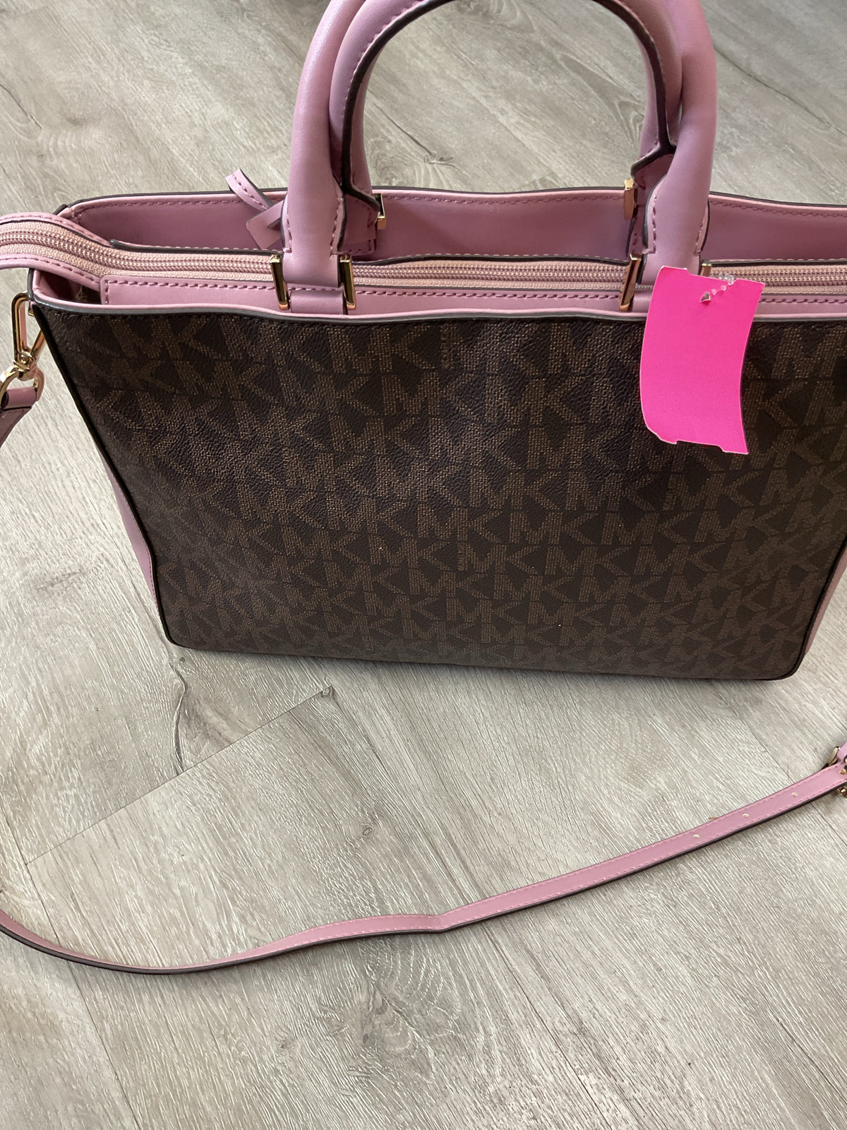 Michael Kors Purse Jessie Large Signiture business tablet purse pink & brown