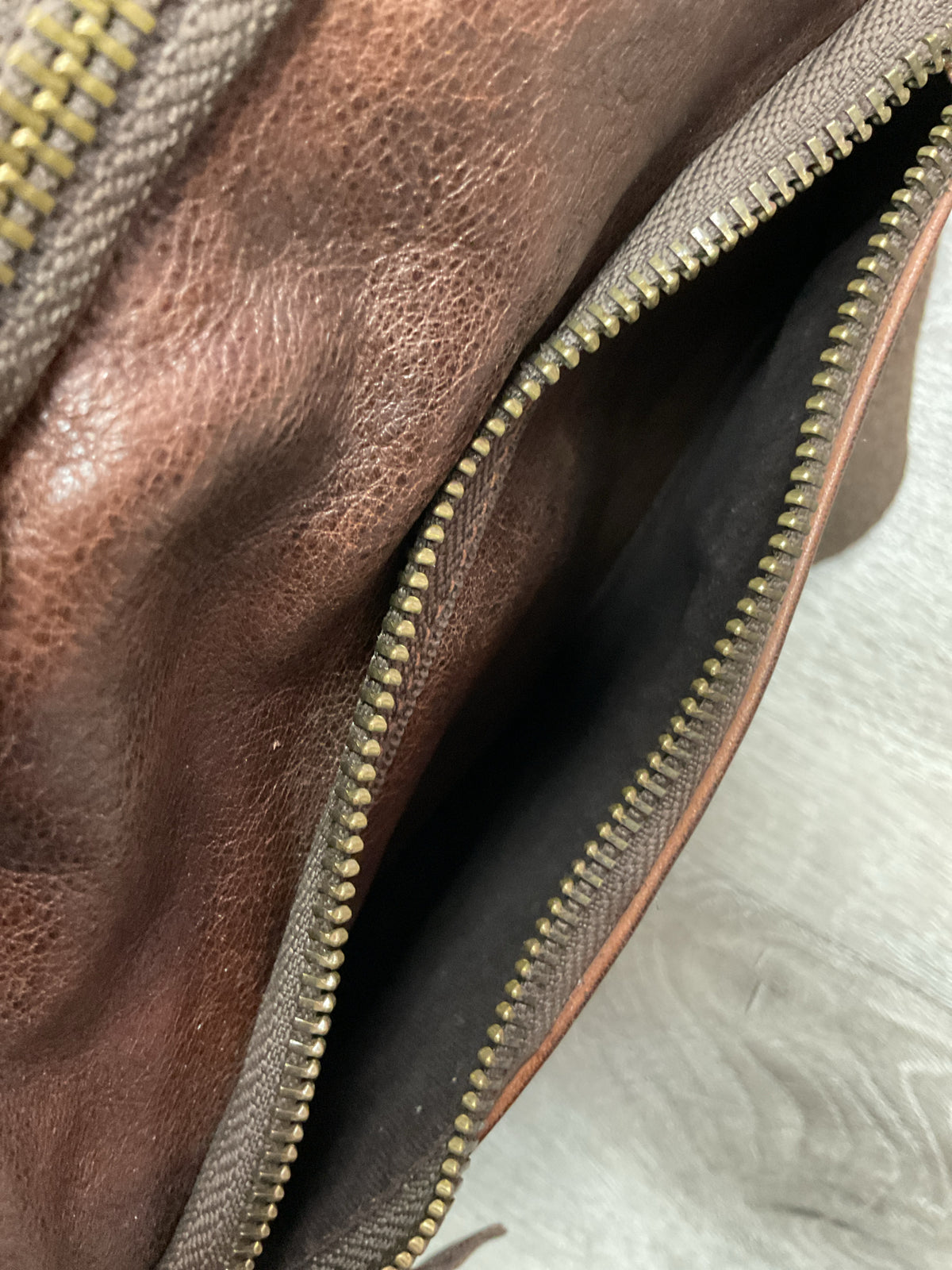 BED STU Purse dark brown sling outside pocket