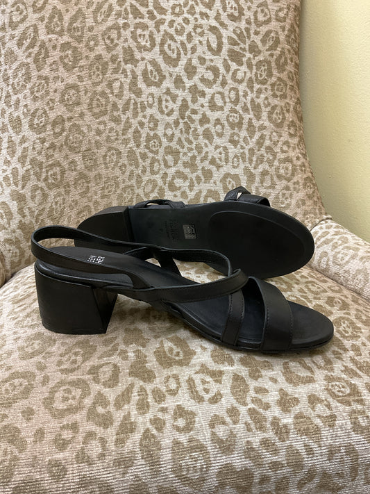 Eileen Fisher 9 Black Sandals