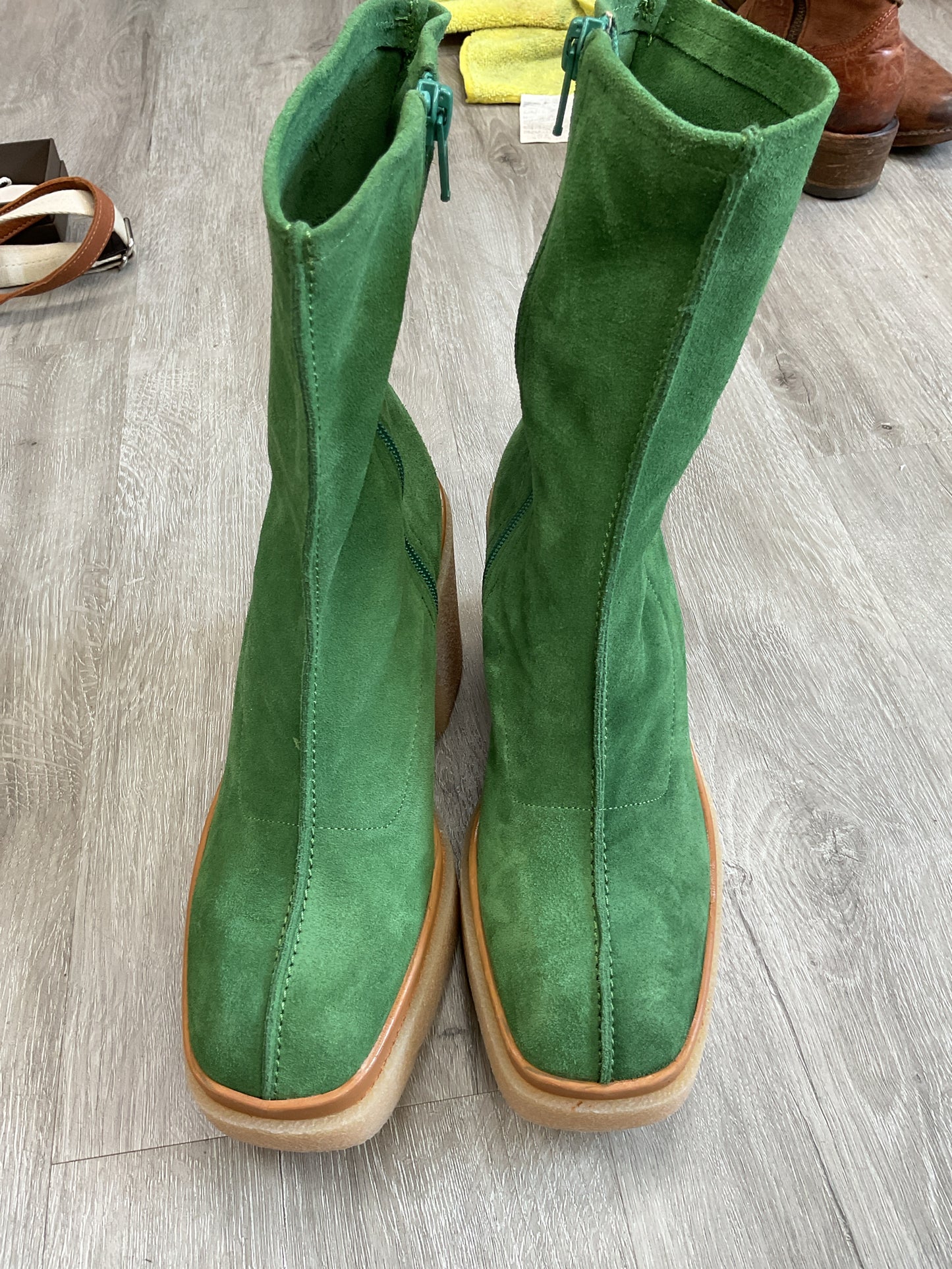 FREE PEOPLE 7.5 Green Boots GIGI suede platform vintage inspired