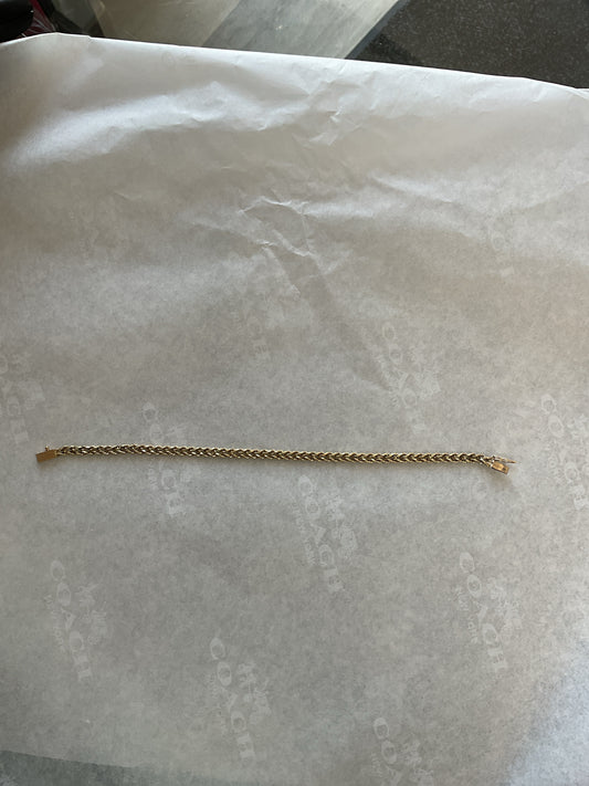 14K Bracelet 5.6g curb link chain bracelet 7"