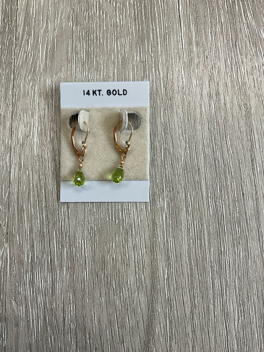 14K Earrings leverback new peridot