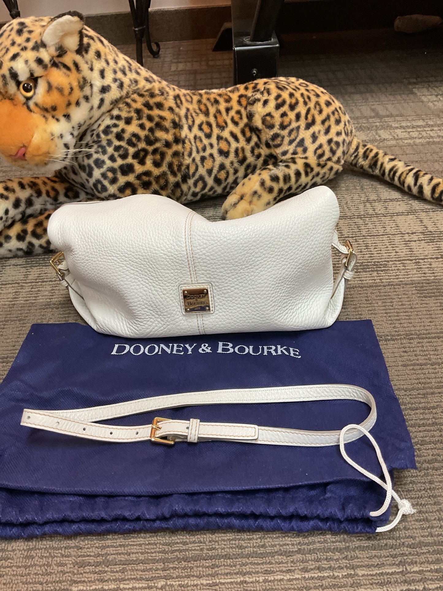 Dooney & Bourke Purse medium white pebbled leather shoulder bag