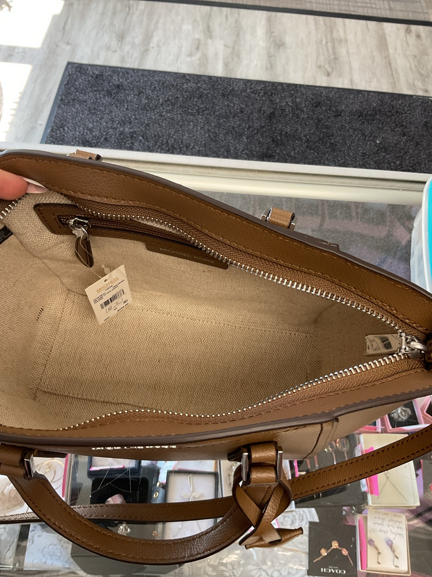 Michael Kors Purse driftwool leather NWT Taryn crossobody satchel