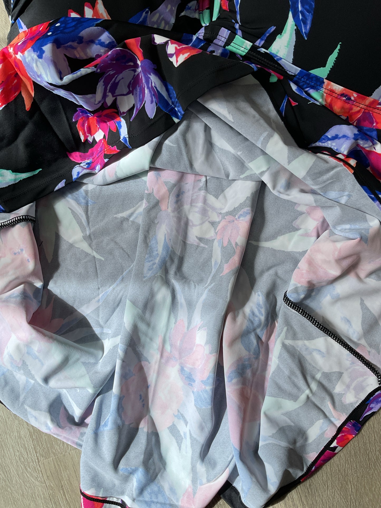 Fullfitall Size 18 Swimsuit swimdress top only needs black bottoms