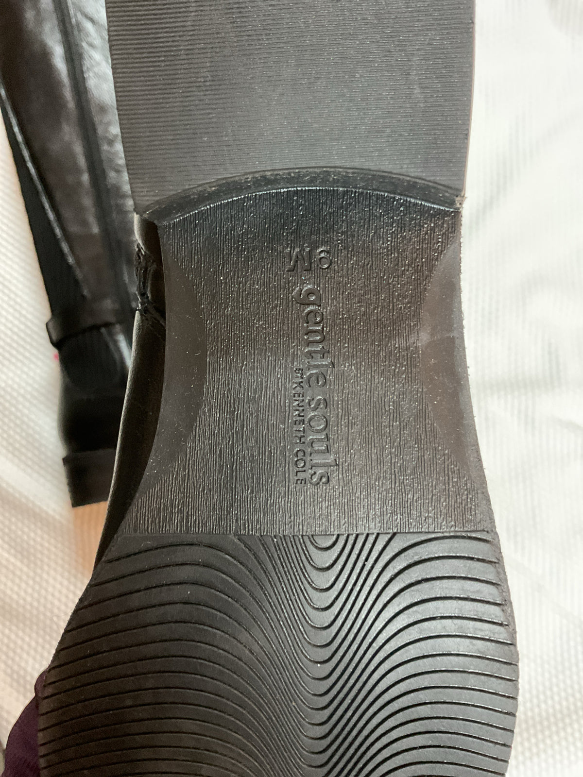Gentle Souls 9 Black Boots Like new leather and fabric upper