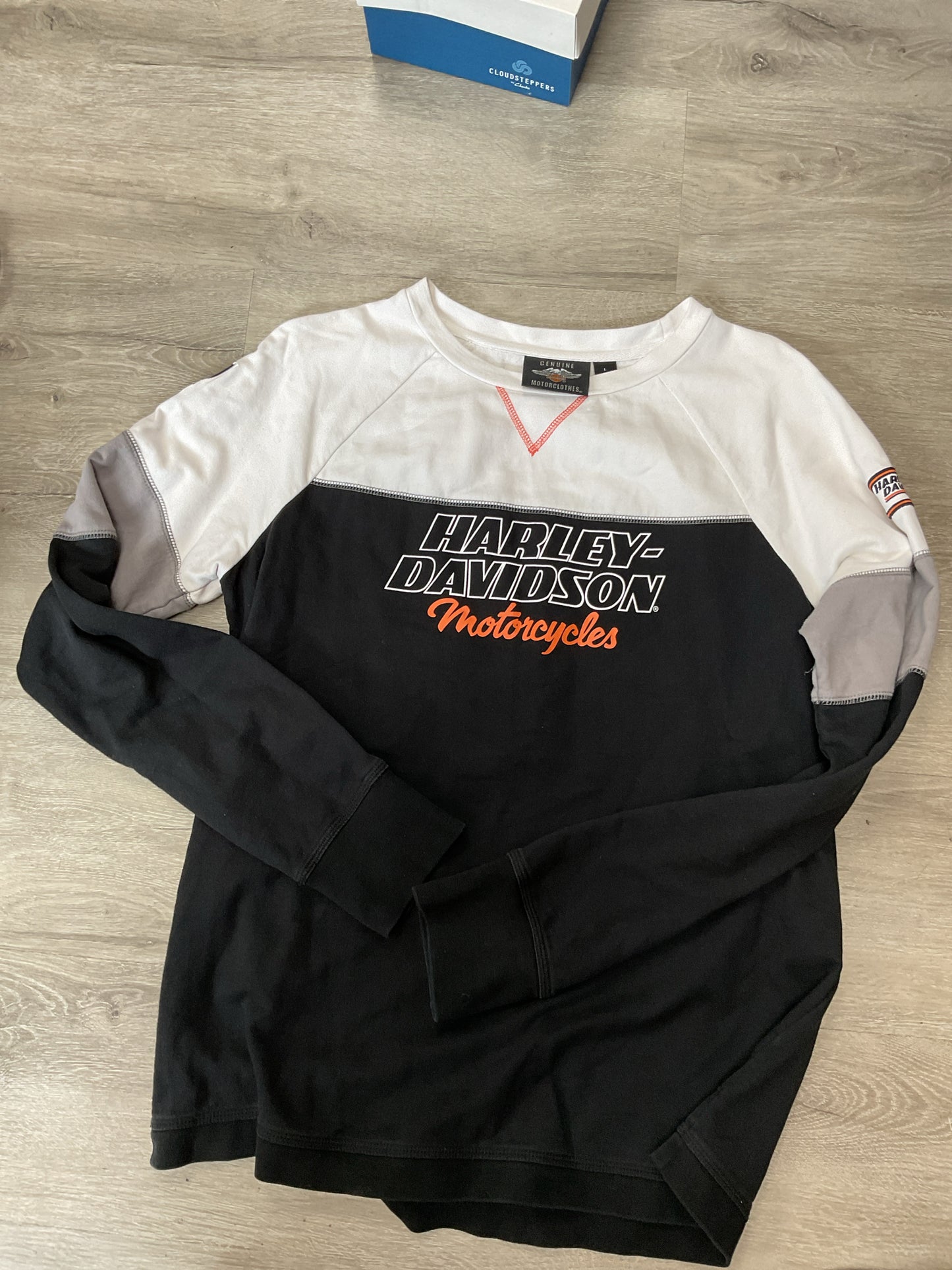 Harley Davidson Size L Black Shirt long sleeve black white gray