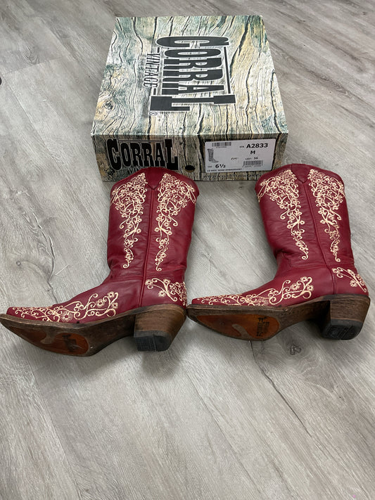 Corral 6.5 Red Boots bone embroidery cowboy boots