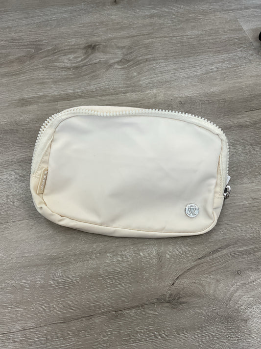 Lululemon Purse new everywhere belt bag
