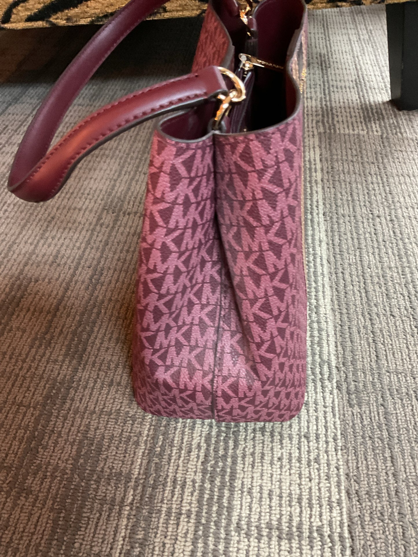 Michael Kors Purse PRATT bucket shoulder bag NWT