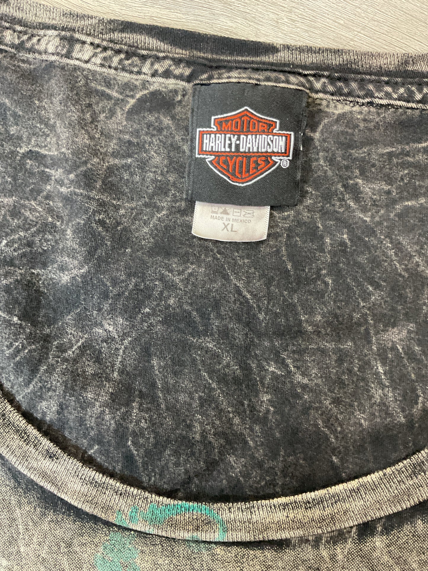 Harley Davidson Size XL Gray Shirt