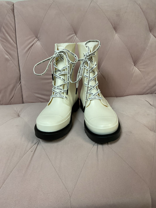 Michael Kors 8 White Boots