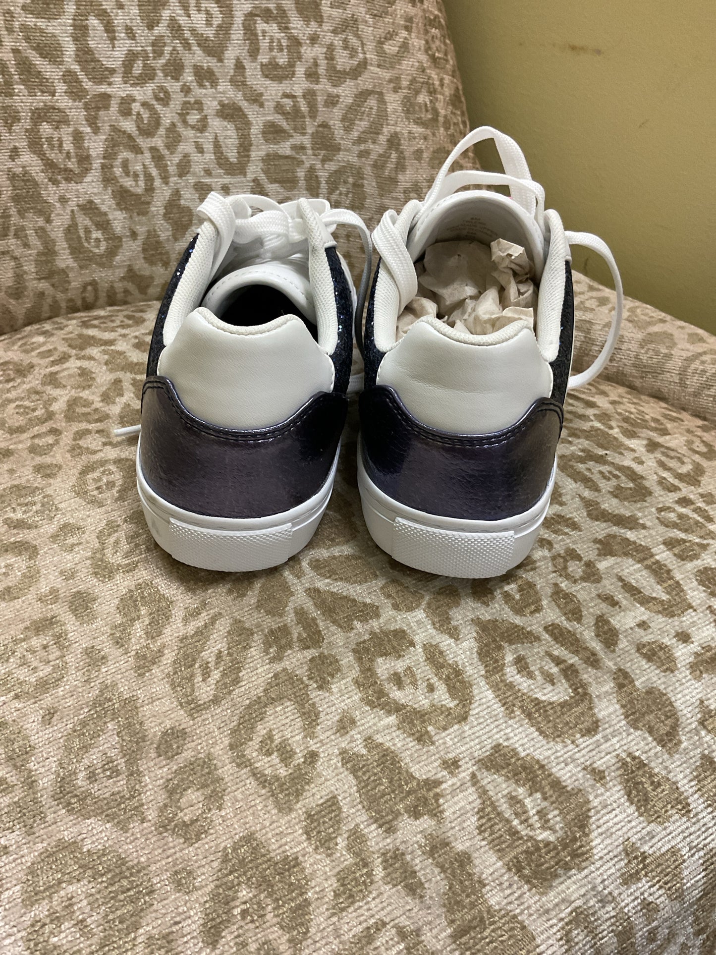 Tommy Hilfiger 8 White shoes