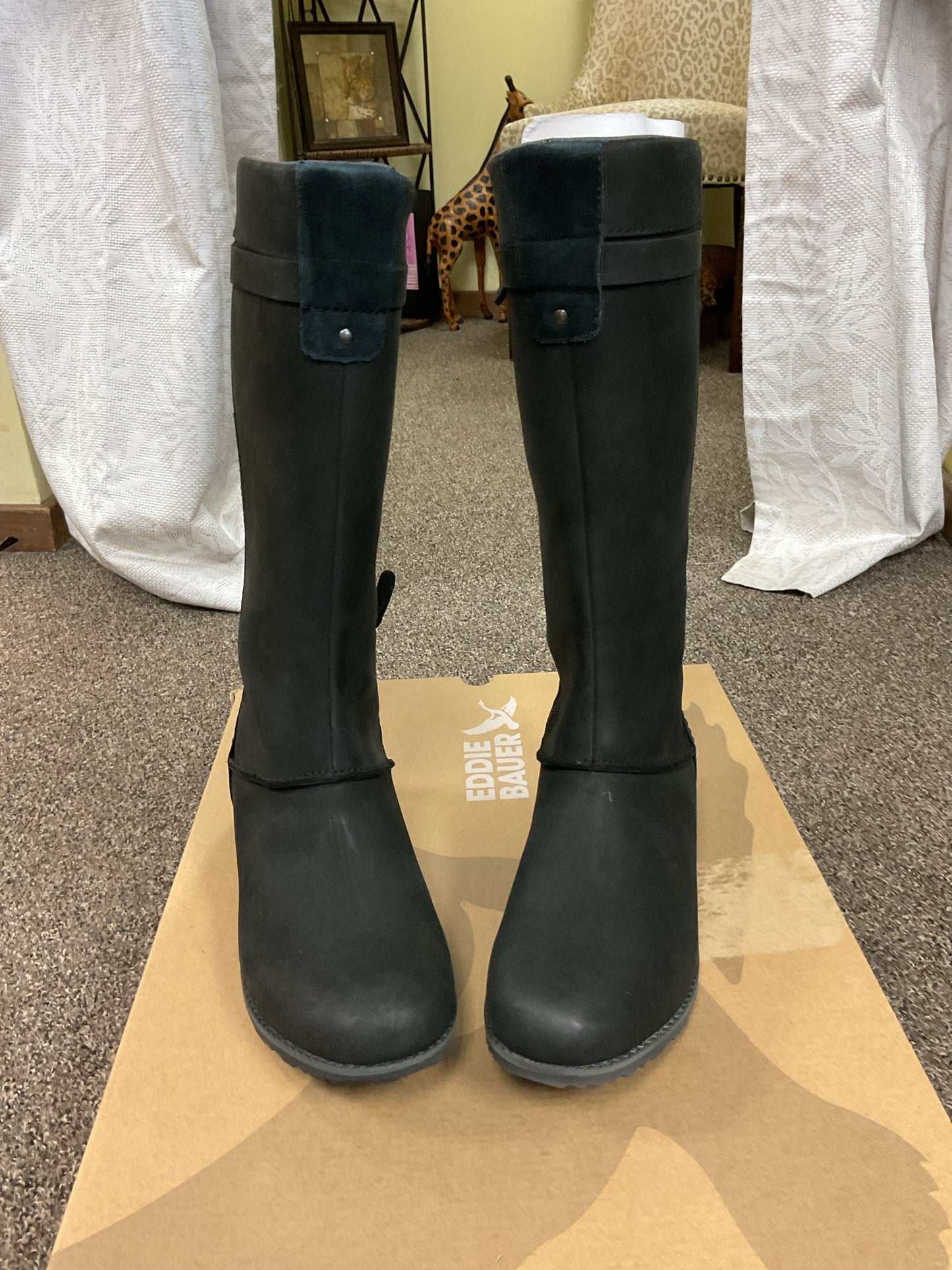 Eddie Bauer 8.5 Black Boots