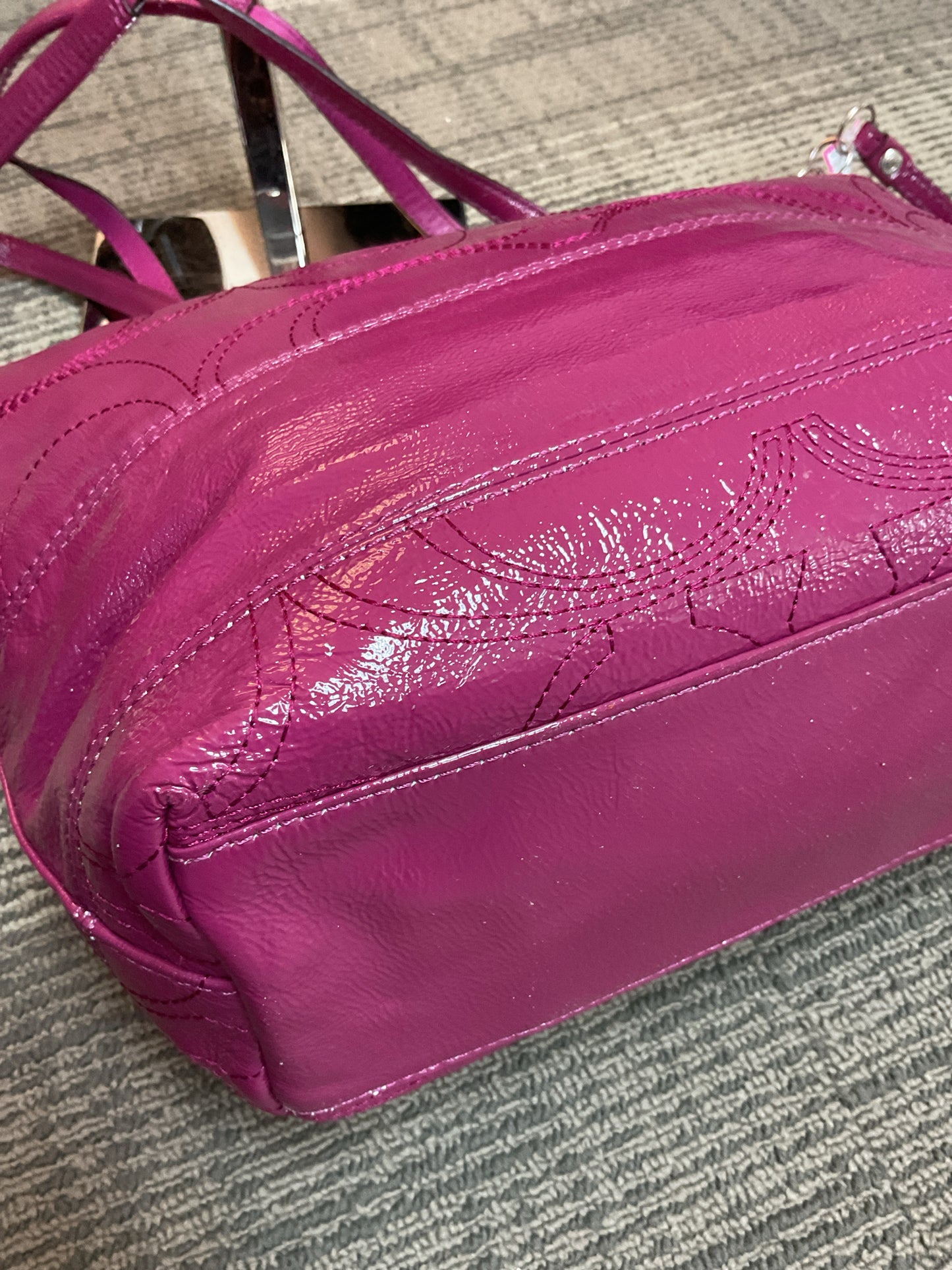 coach Purse Y2K 15142 raspberry patent shoulder bag