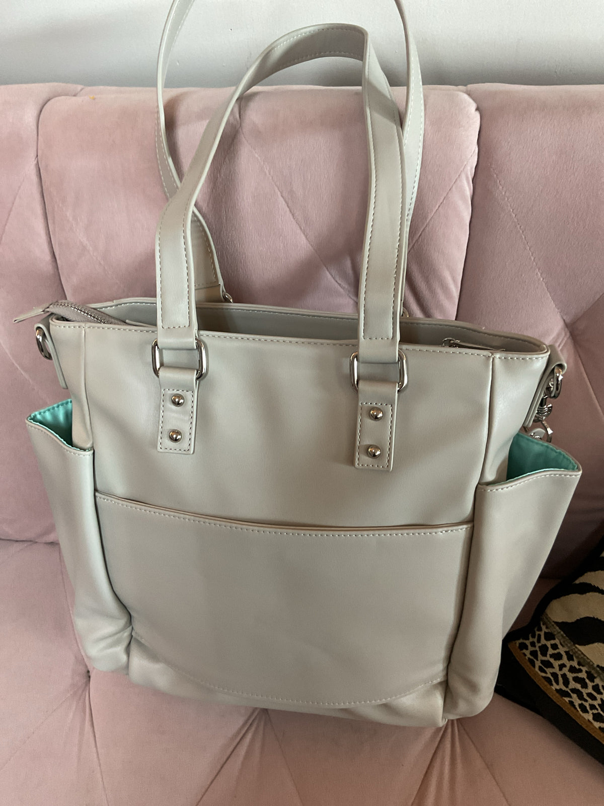 White Elm Purse Like new business tote tablet area water bottle pockets