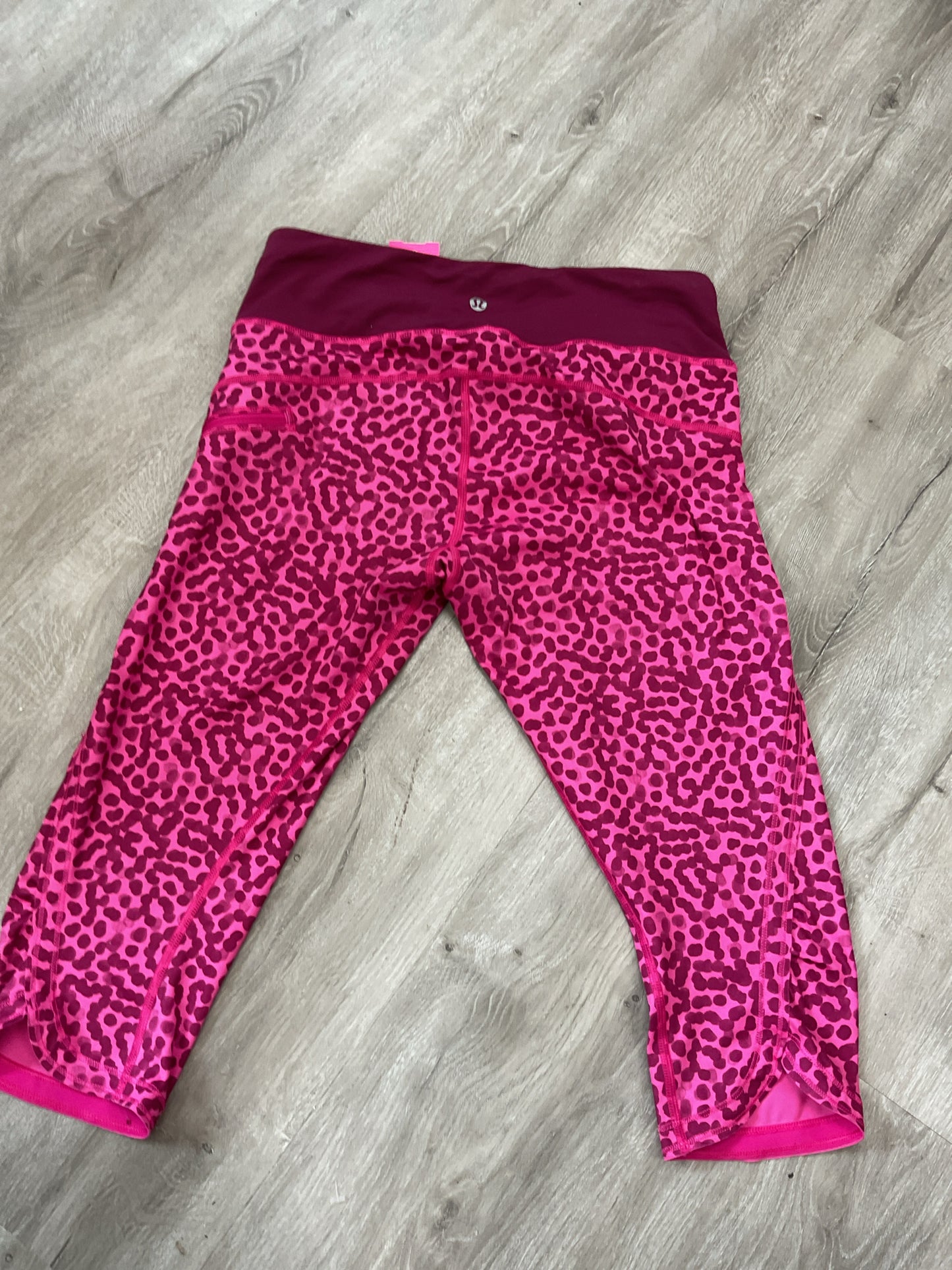 Lululemon Size 8 Pink Pants Run Speed Capri pink leopard