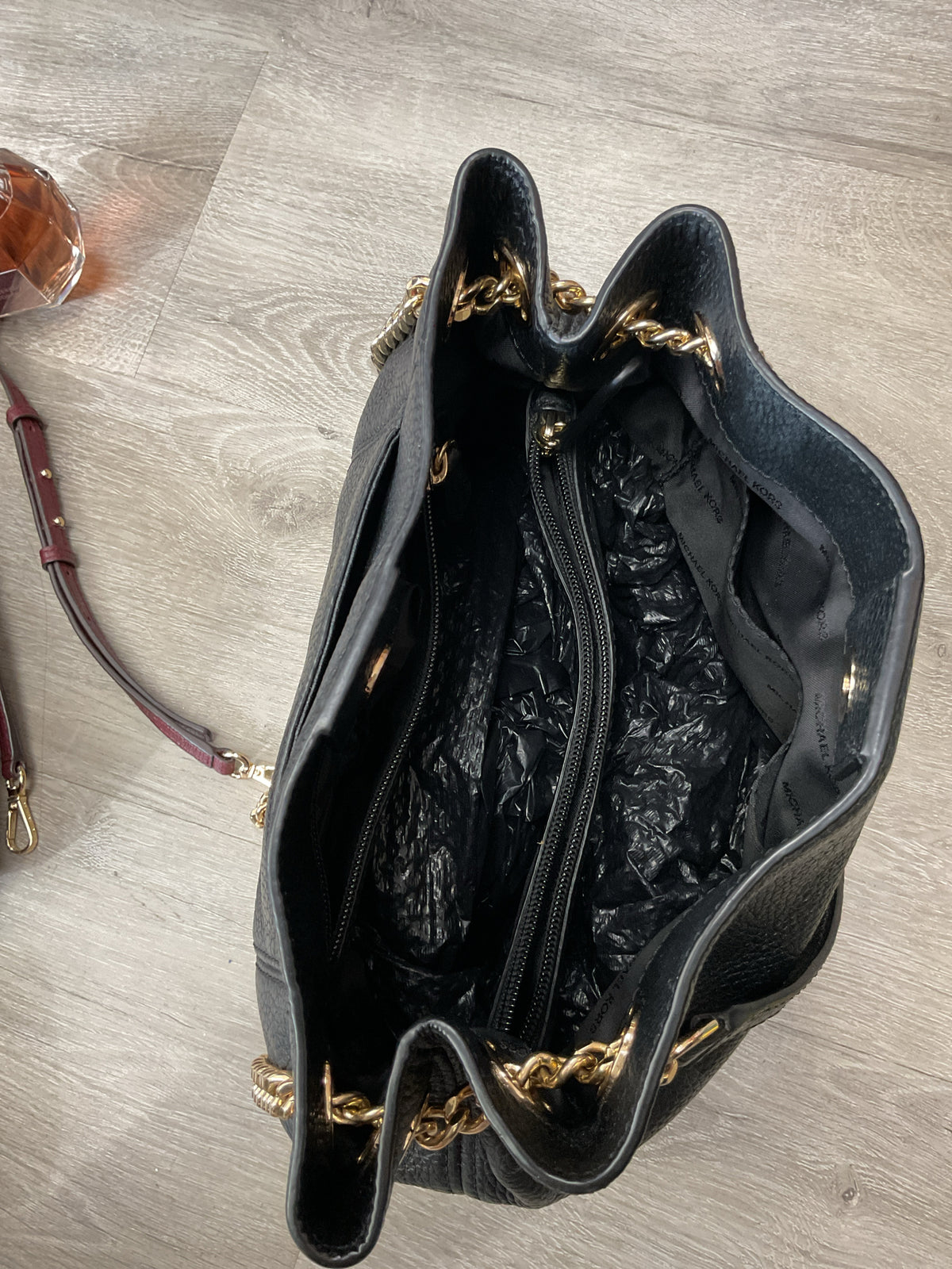 Michael Kors Purse medium 2 compartment gold pull through chain