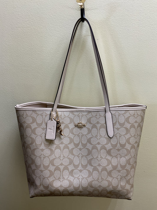 Purse CQ188 city tote beige signiture NWOT with dragon charm New Year