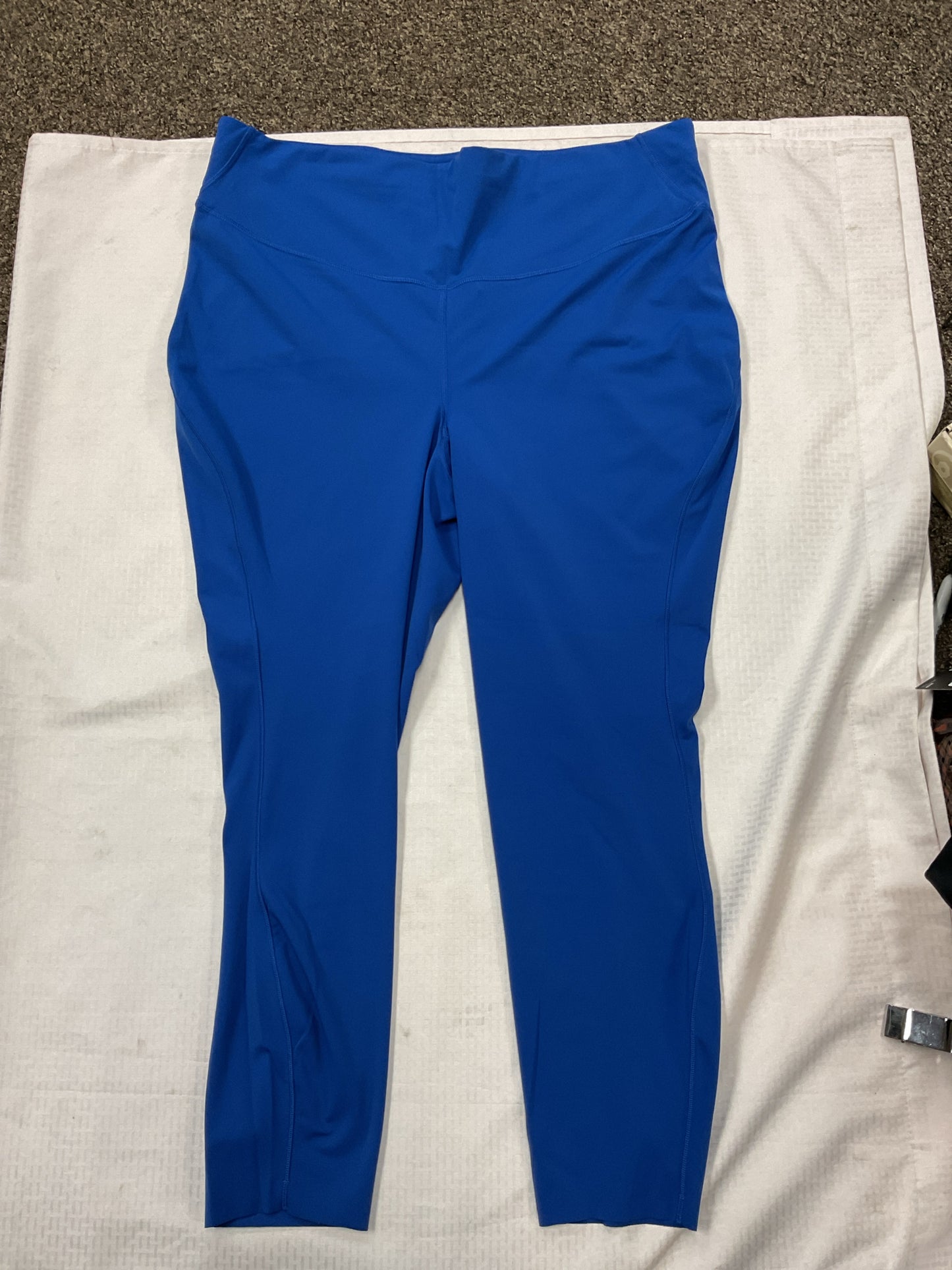 Lululemon Size 18 Royal Blue Pants crop