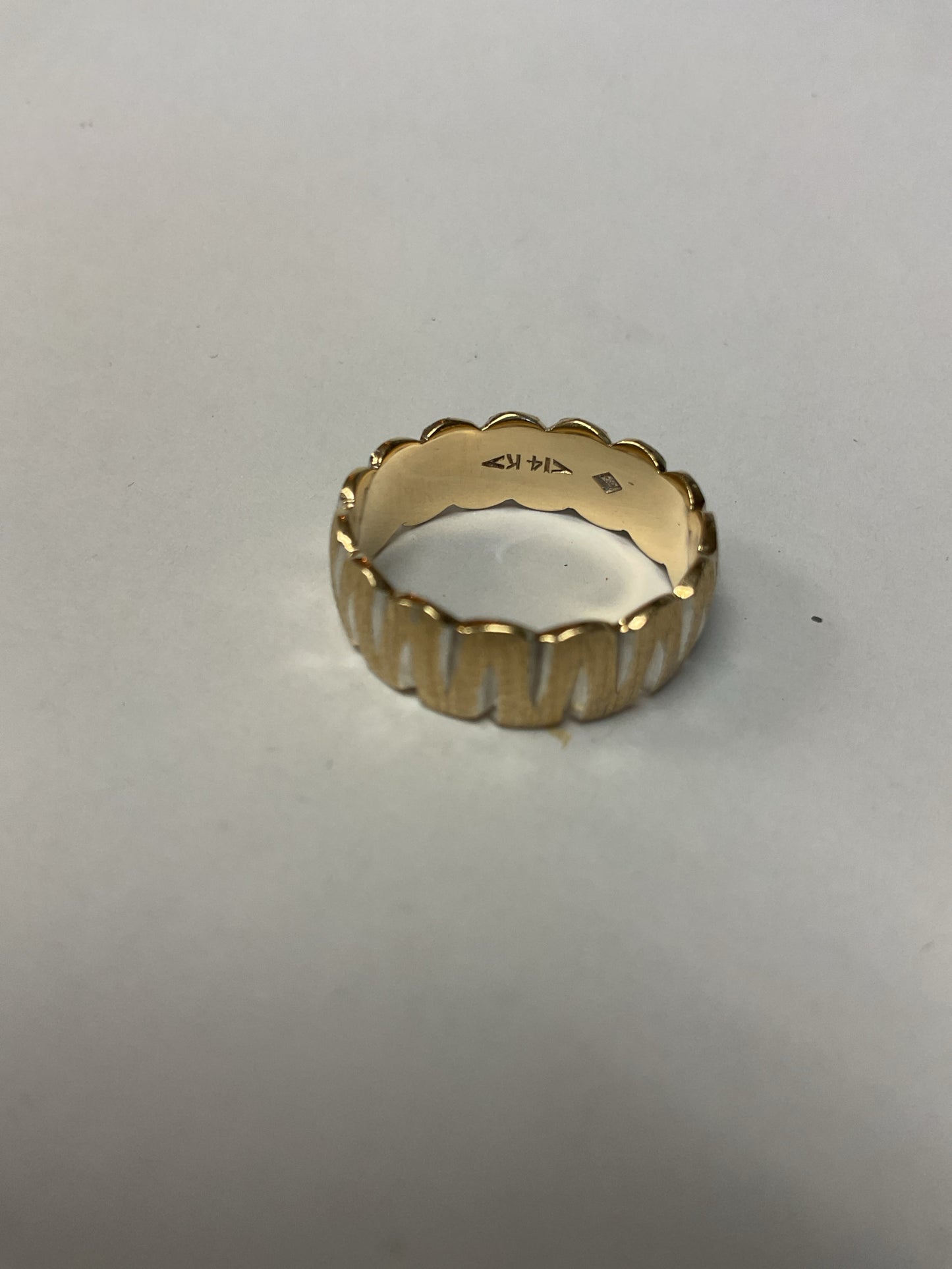 14K Ring yellow gold vintage etched 6g