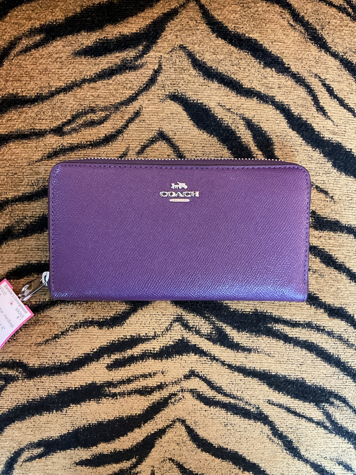 coach Wallet zip around wallet
