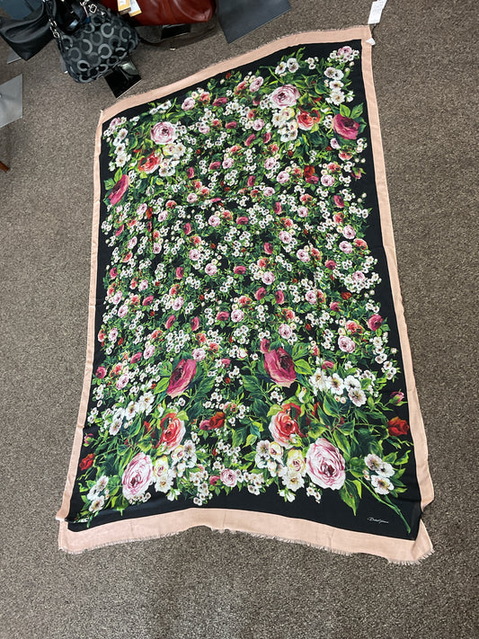 Dolce & Gabbana Scarf New 50" x 77" floral NWT in box