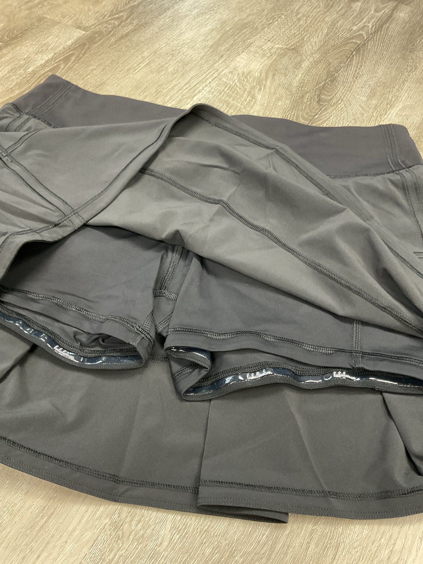 Lululemon Size 8 Black Skirt NWT Pace Rival MR skort Long
