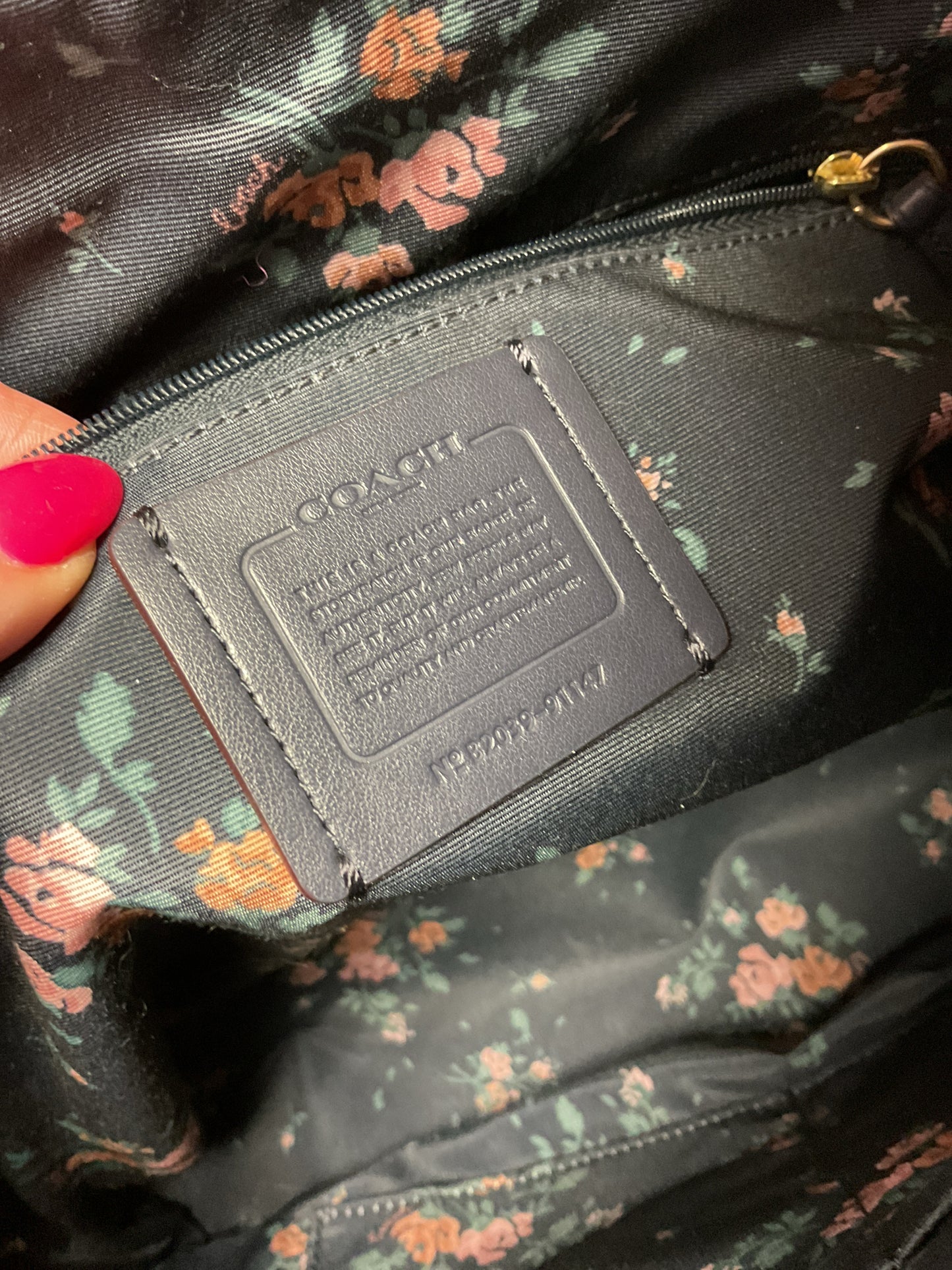 coach Purse Gallery Tote With Rose Bouquet Print Interior NWOT zip top 91147