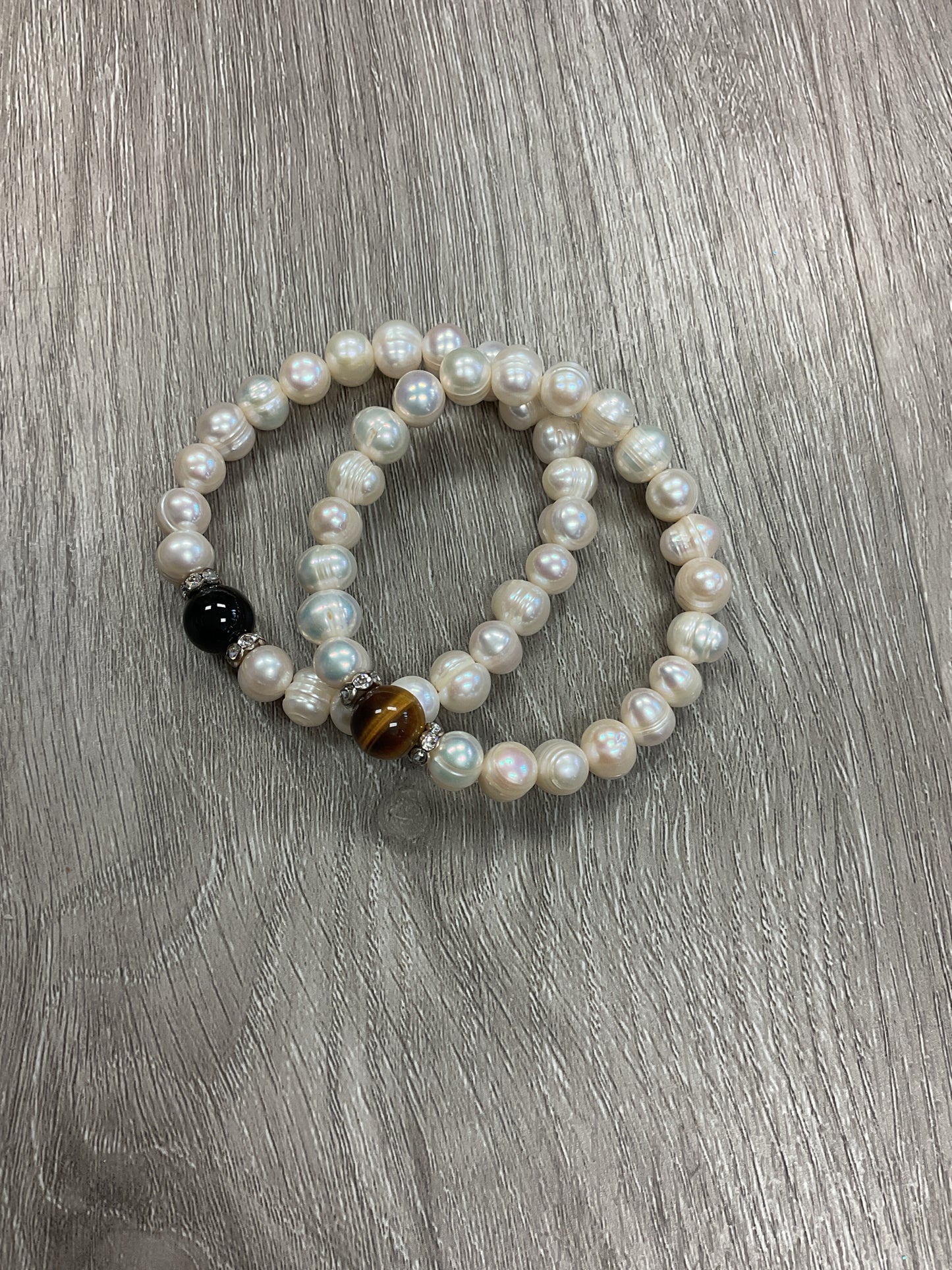 fashion Bracelet set of freshwater pearls with tiger eye bead and onyx