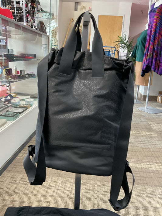 Vooray Backpack work out bag with water bottle holder