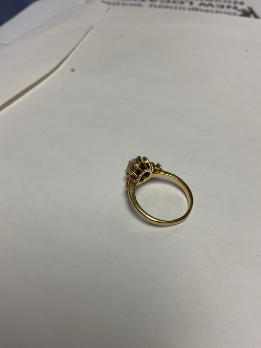 10K Ring opal size 5 yellow gold ring 2.3g