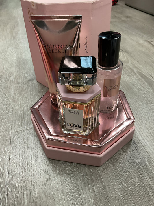 perfume Victoria's Secret LOVE 3pc set