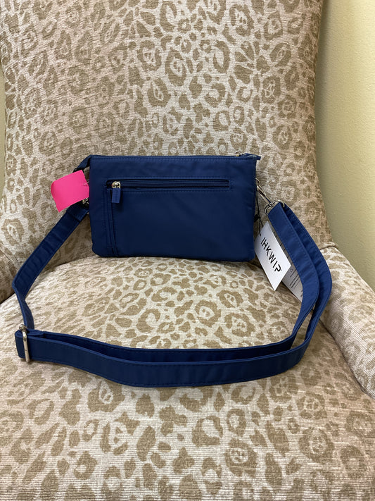 ihkwip Purse NWT nylon crossbody