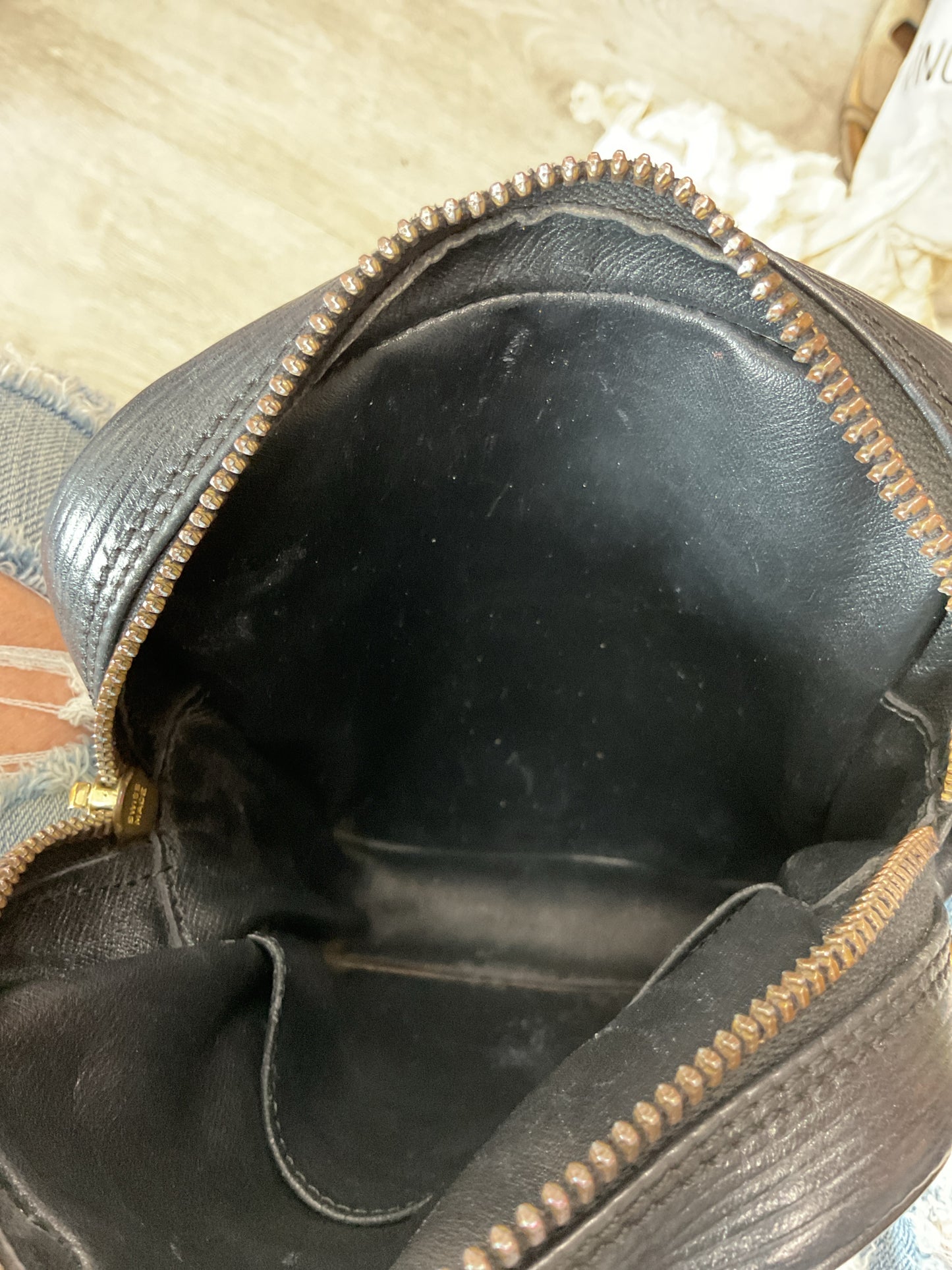 LOUIS VUITTON Purse vintage epi leather crossbody Danube 1986