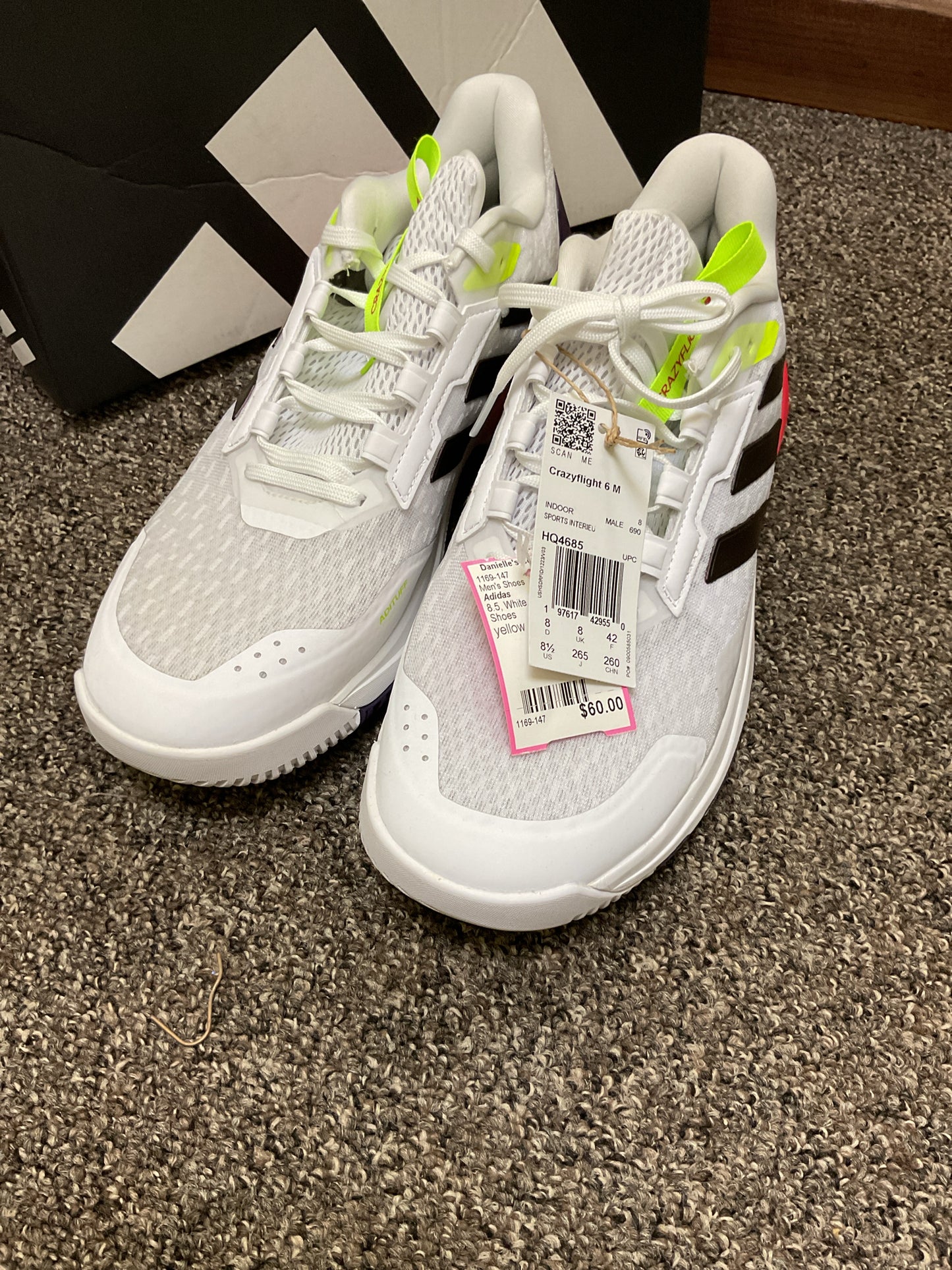 8.5 Adidas White Men's Shoes